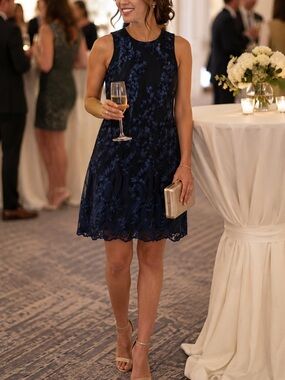 Karl Lagerfeld Paris Navy Floral Embroidered Sheer Overlay Cocktail Dress Sz 4